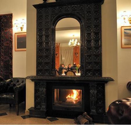 Hotel Salamandra Hoczew Экстерьер фото