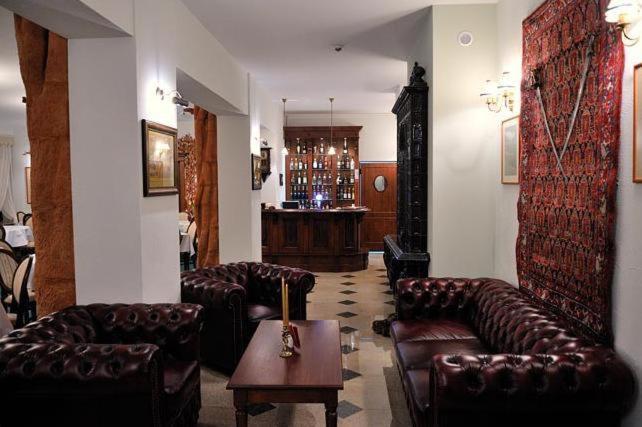 Hotel Salamandra Hoczew Экстерьер фото