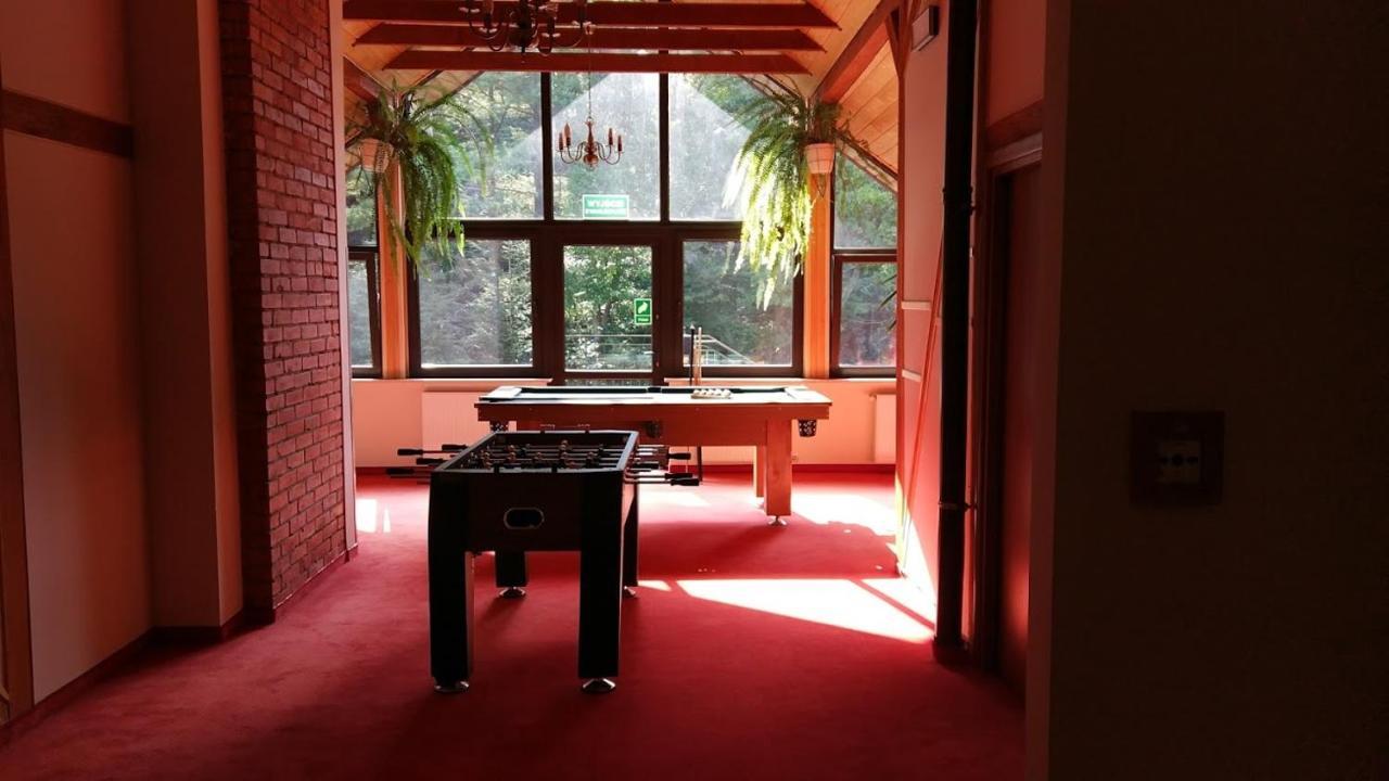 Hotel Salamandra Hoczew Экстерьер фото